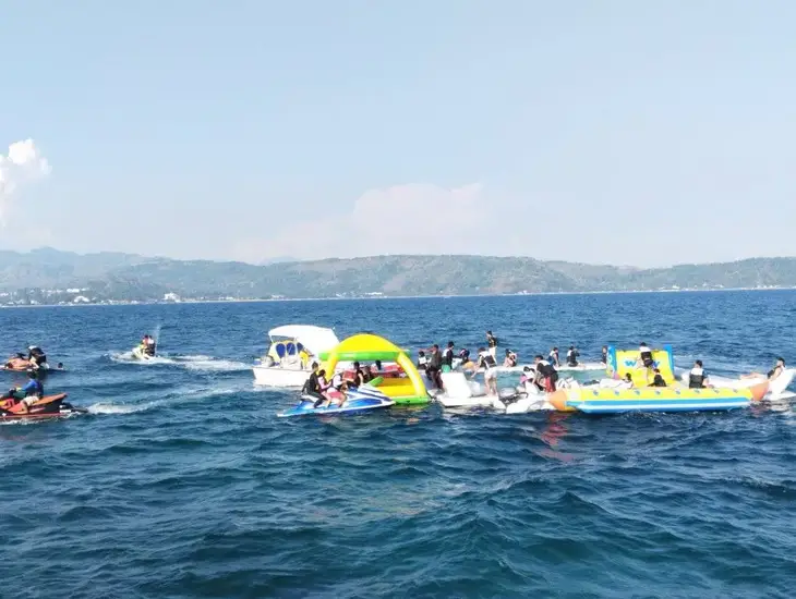 Labanca floating pool facility